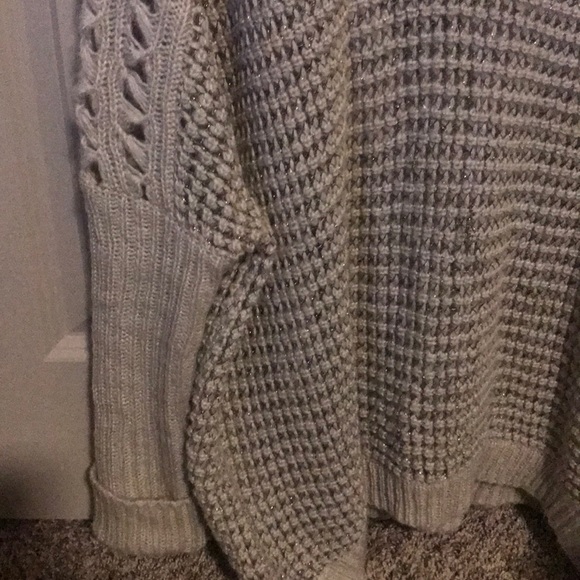 Sweater - Picture 2 of 5